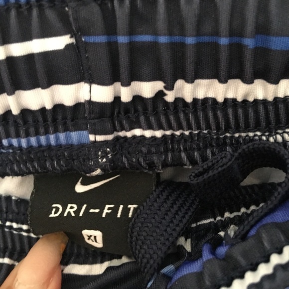 Nike DriFit Striped Shorts - Picture 6 of 7